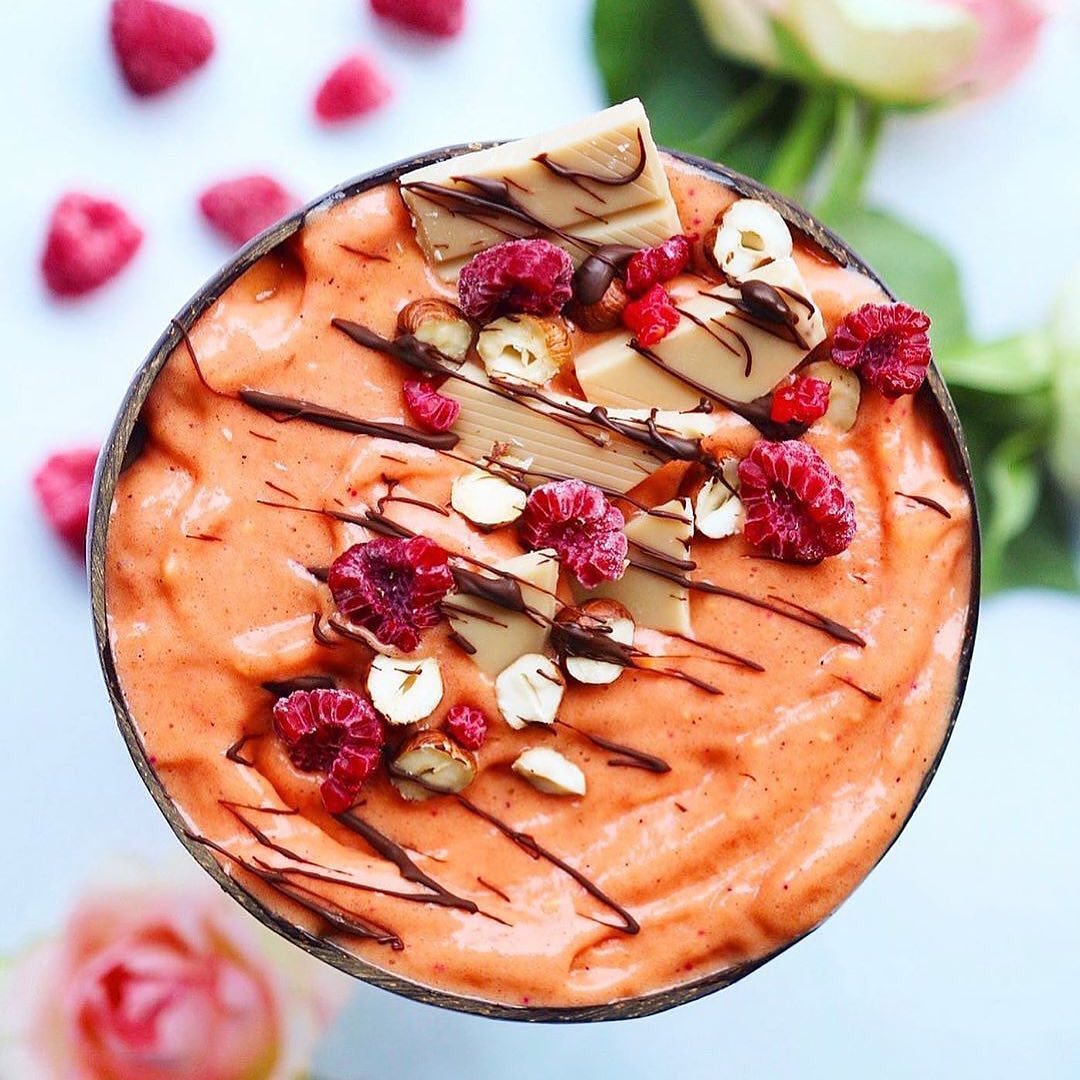 Vegan Smoothie Bowl with Banana and Mango