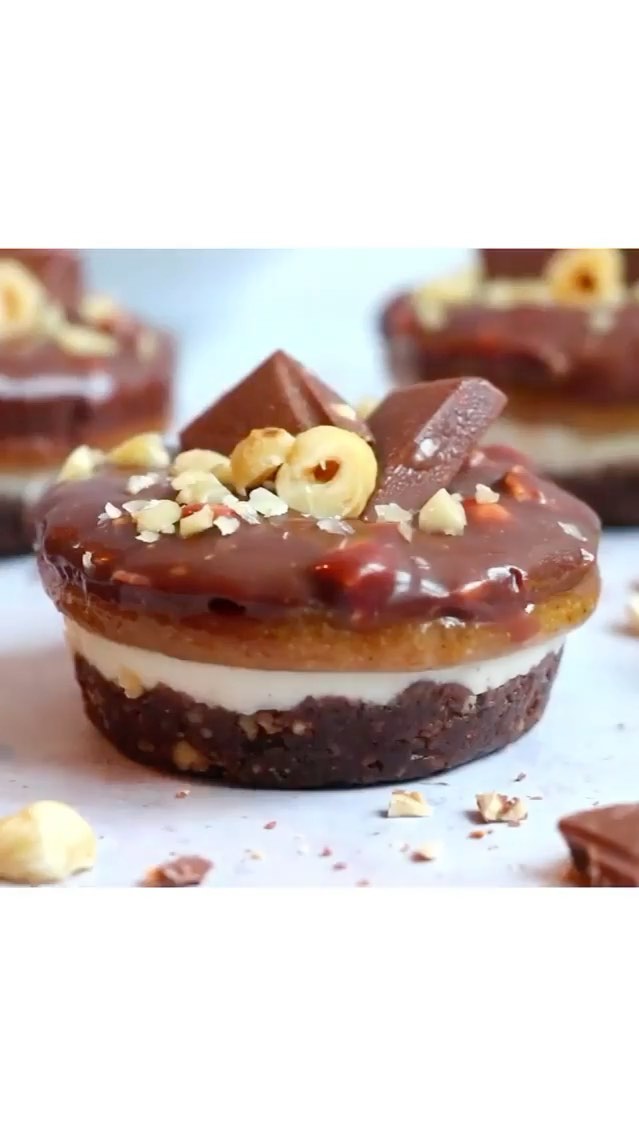 Vegan Hazelnut Chocolate Cups
