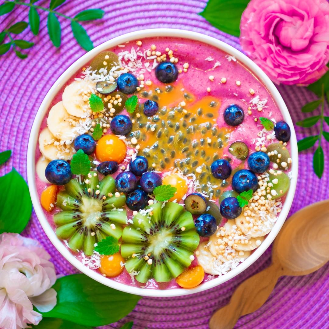Pink Dragonfruit Smoothie Bowl with Toppings