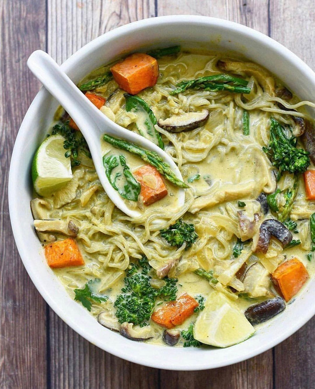 Thai Green Curry Noodle Bowl