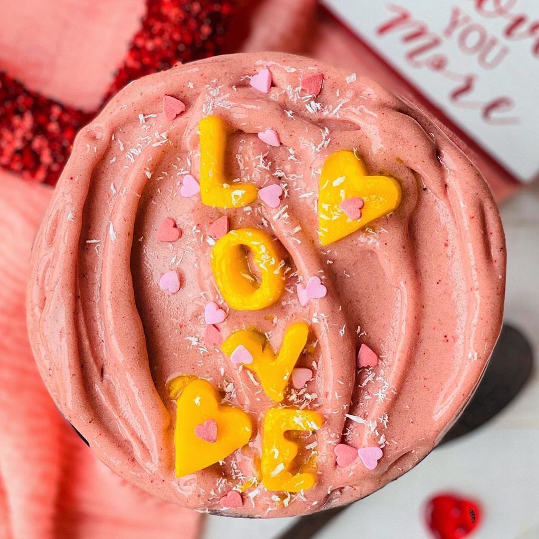 Frozen Banana Mango Beetroot Smoothie