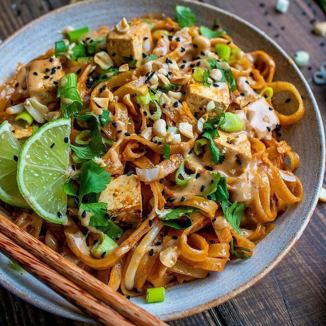 Vegan Pad Thai with Peanut Sauce