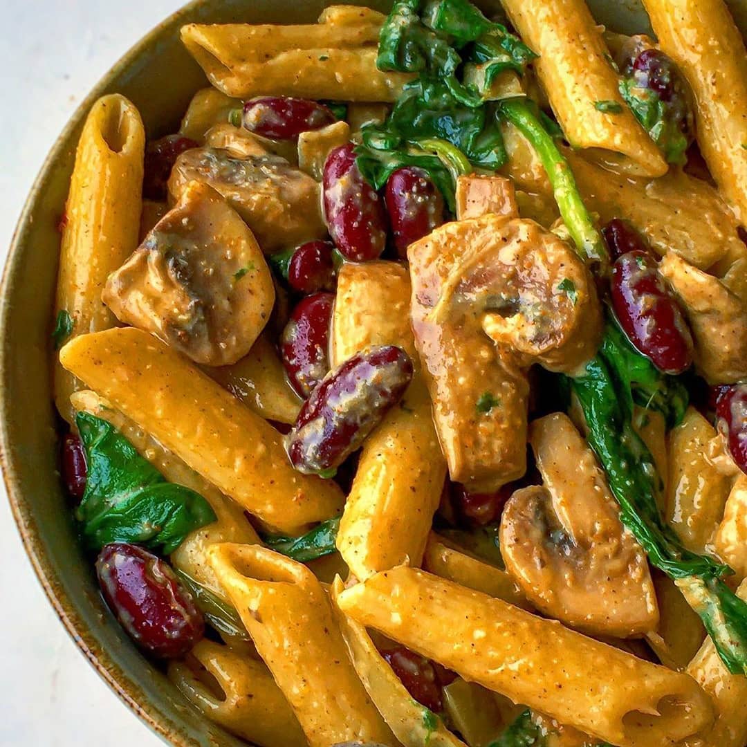 Creamy Curry Pasta with Mushrooms, Spinach, and Kidney Beans