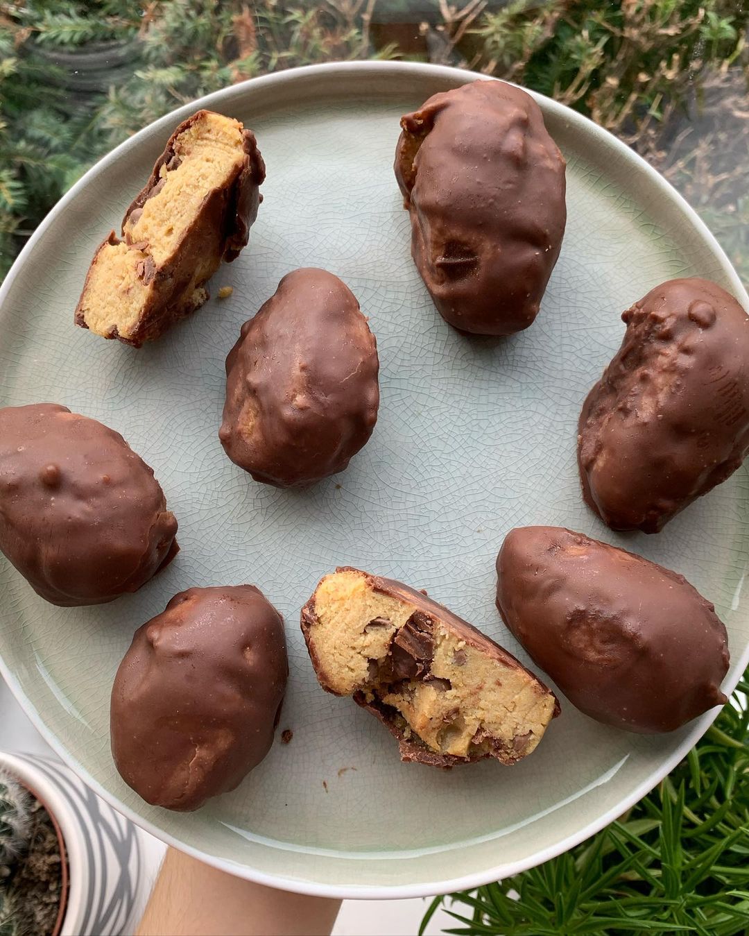 Vegan Cookie Dough Stufed Easter Eggs