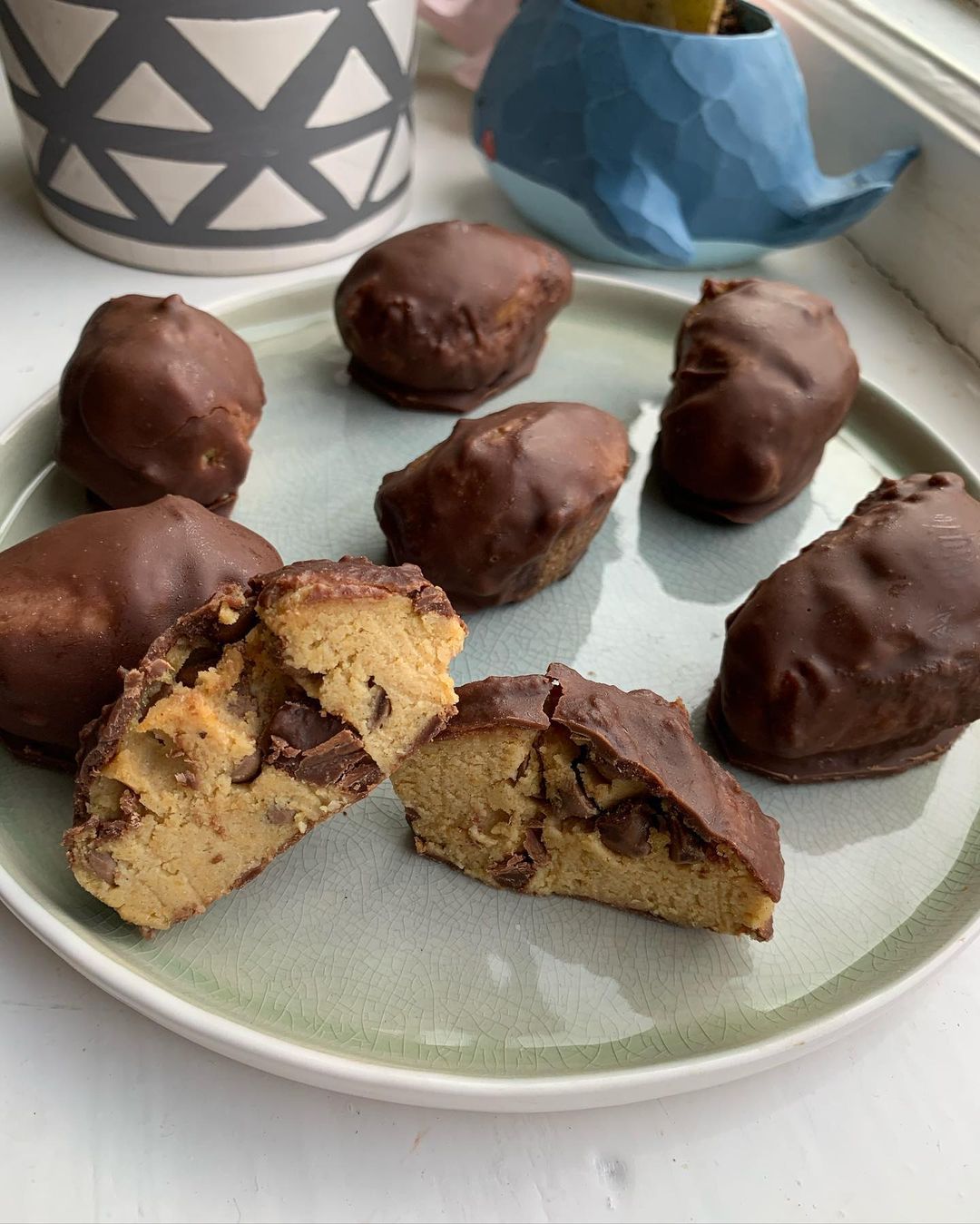Vegan Cookie Dough Stufed Easter Eggs