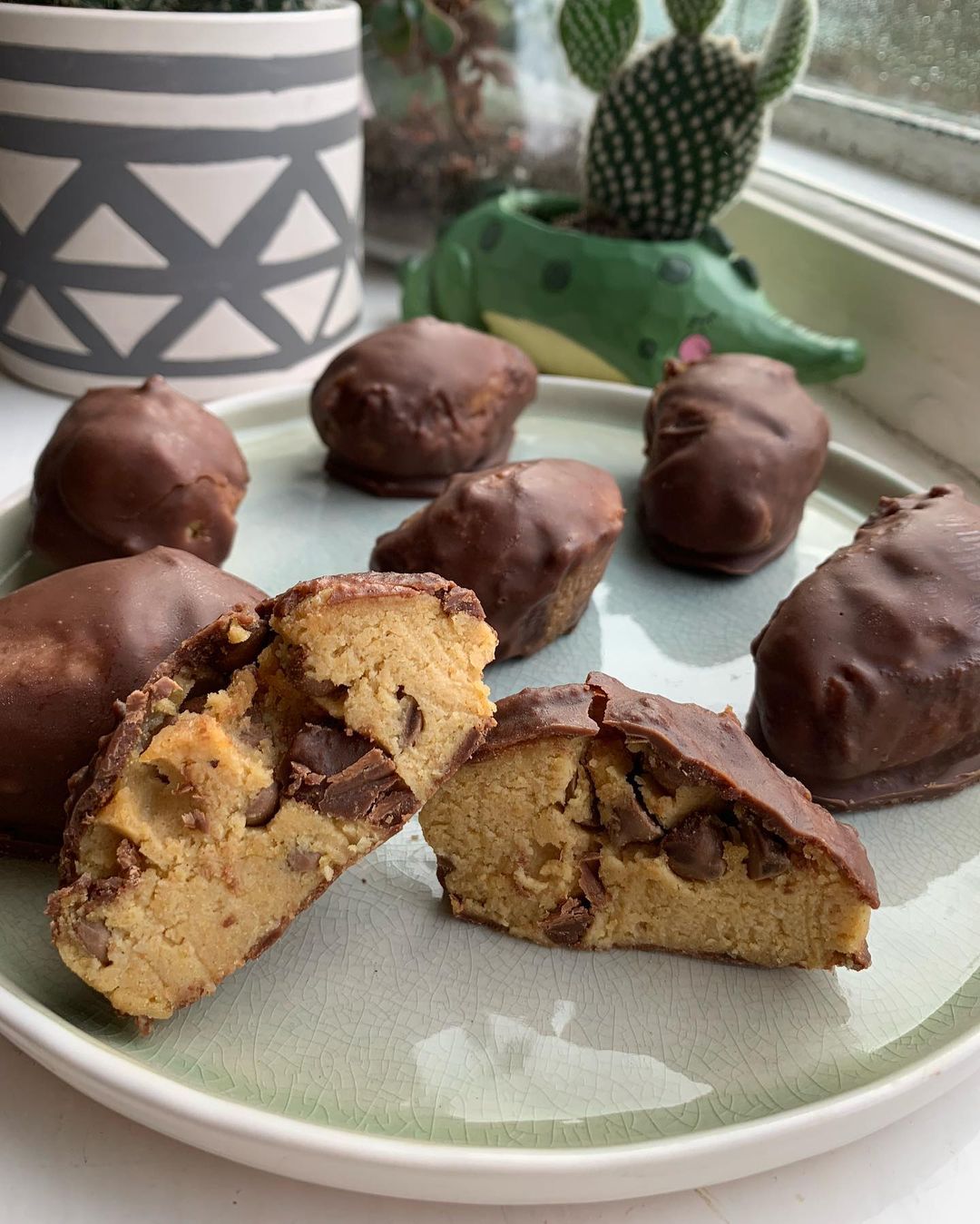 Vegan Cookie Dough Stufed Easter Eggs
