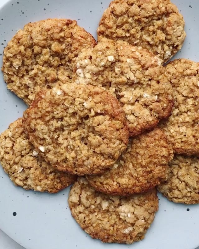 Delicious Vegan Oatmeal Cookies