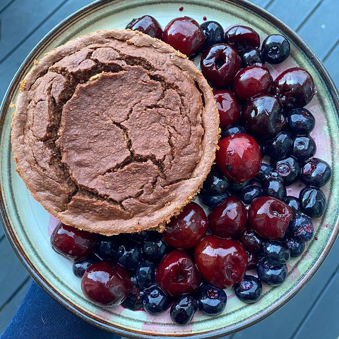 Banana Chocolate Oat Cake Breakfast