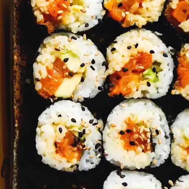 Bell Pepper Salmon Sushi Rolls