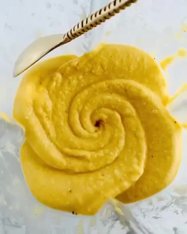 Refreshing Mango Sorbet with Pineapple and Vanilla