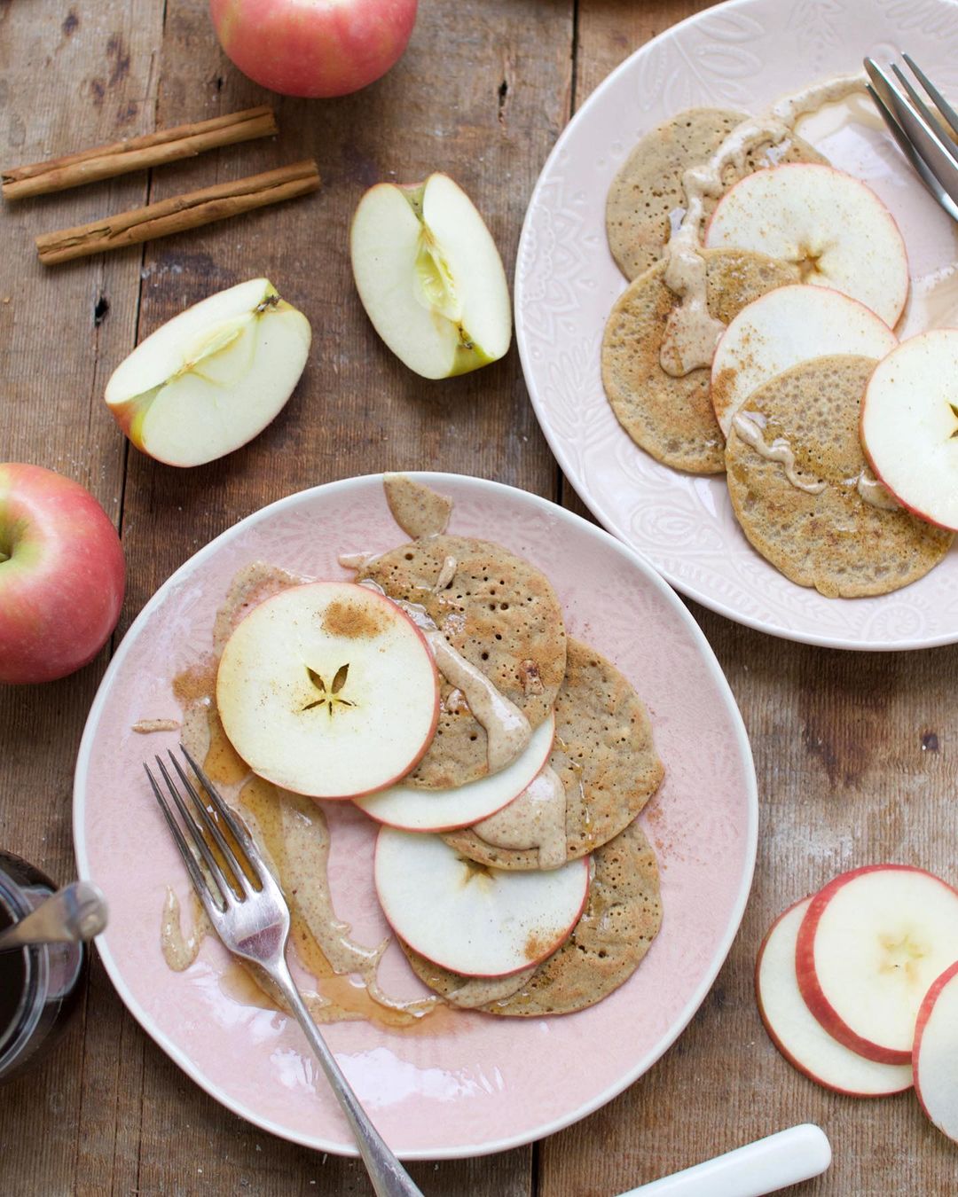 Apple and Cinnamon Pancakes