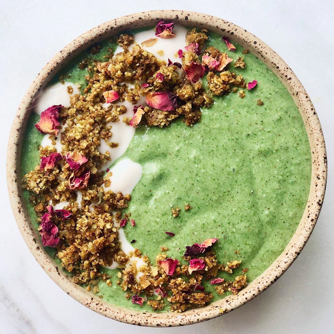 Healthy Matcha Collagen Boost Smoothie