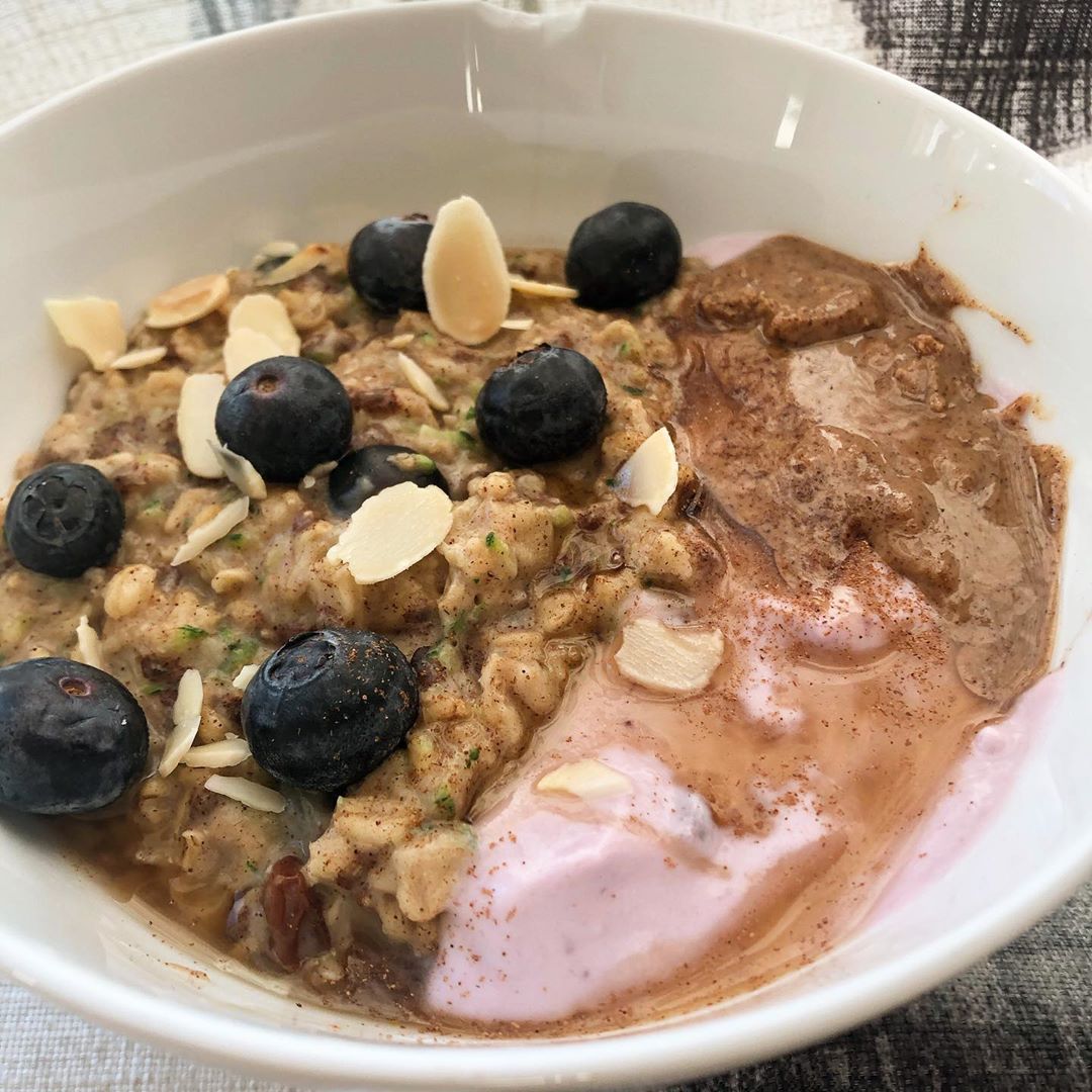 Cinnamon Roll Blueberry Muffin Oats
