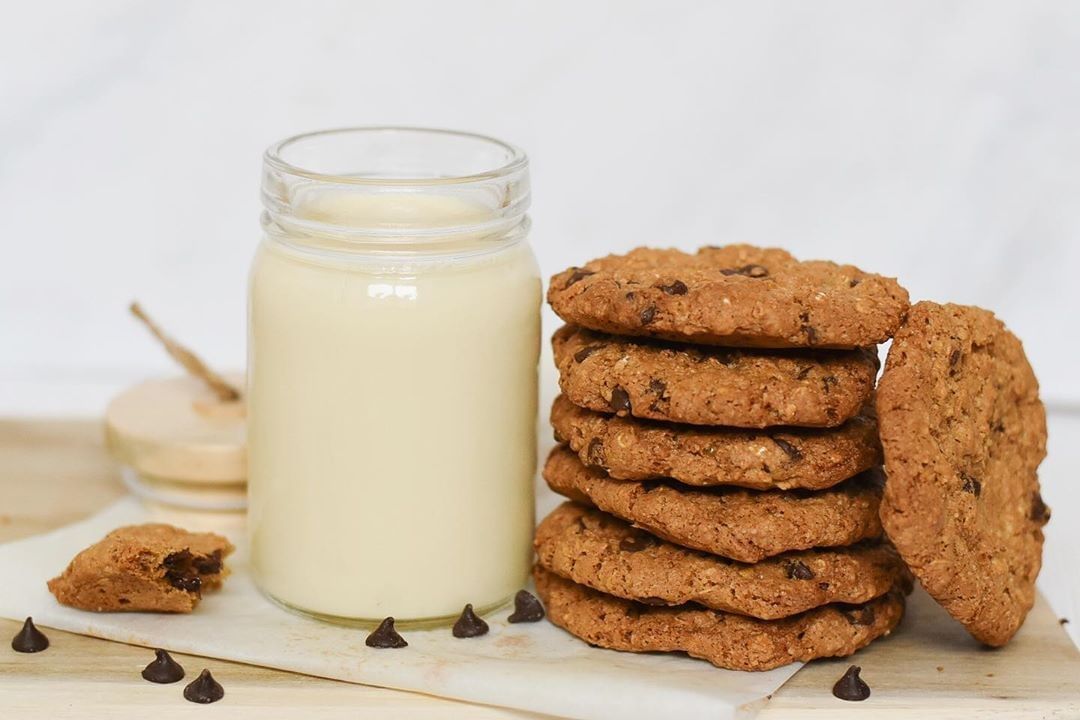 Vegan Chocolate Chip Cookies