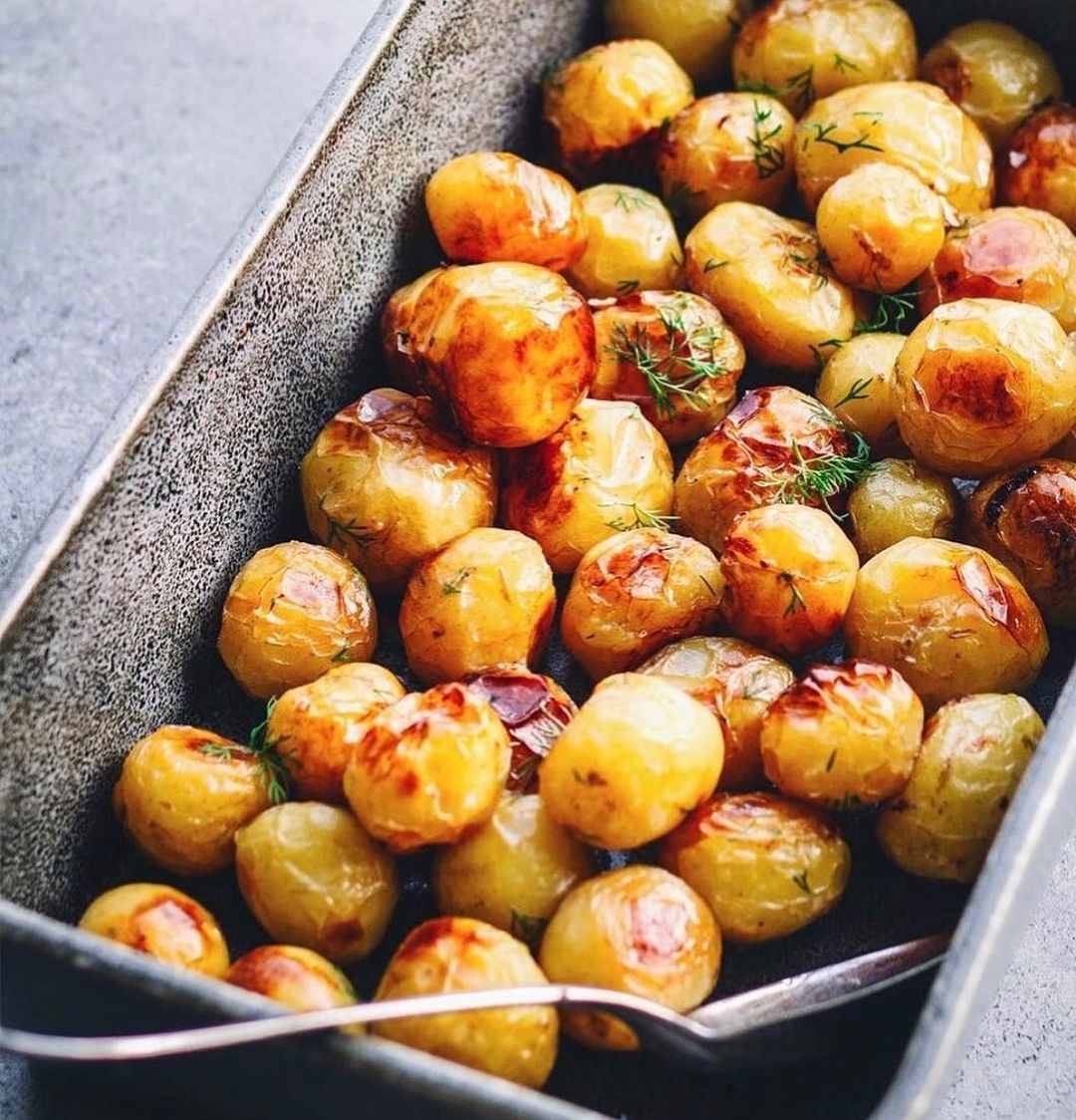 Roasted Swedish Potatoes with Dill