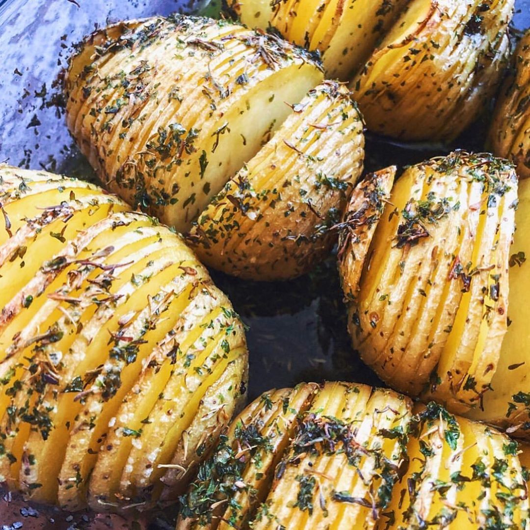 Easy Impressive Hassleback Potatoes Dish