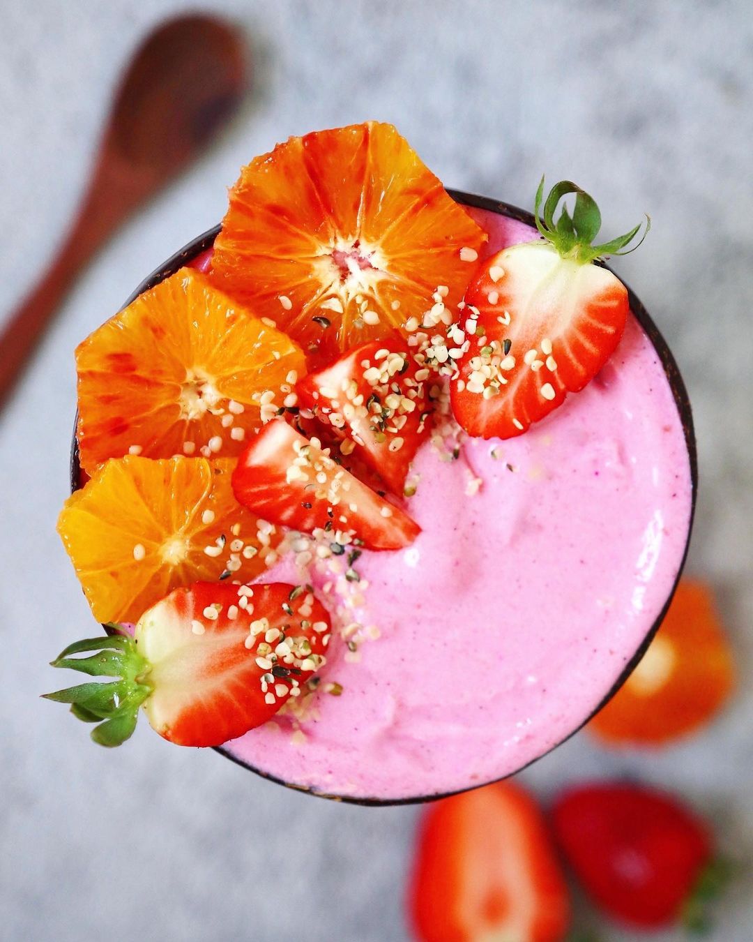 Vegan Banana Pineapple Pitaya Smoothie Bowl